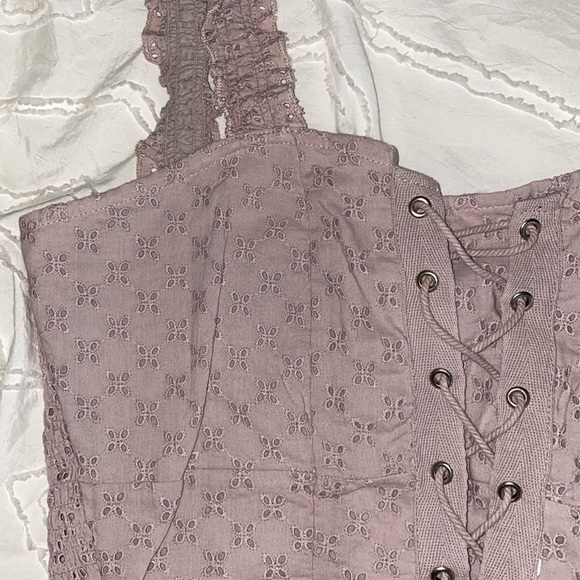 Cotton on lace-up tank - Picture 2 of 3